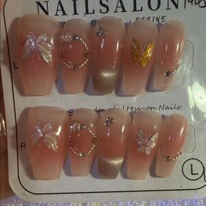 Elegant Pink Press-On Nails with Butterfly Design